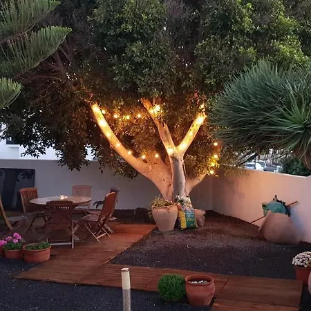 아파트 House With One Bedroom In Nazaret, With Enclosed Garden And Wifi - 15 Km From...